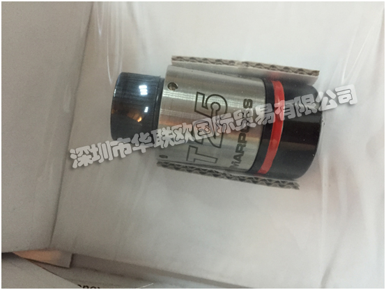 MARPOSS測量儀：馬波斯提供不同種類的傳感器 (噪聲, 加速, 壓力, 位移, 功率等) 以監(jiān)控磨削工藝過程. 噪聲傳感器因可探測出最小聲變化, 加速傳感器可探測出不平衡的砂輪或異常滾動導(dǎo)致的震動并進行及時的補償(自動平衡)或發(fā)出預(yù)防性維護警報，用于檢查加工主軸和修正主軸的功率、位移及壓力的傳感器是以預(yù)防和過程檢測為目的的進一步檢測系統(tǒng)。