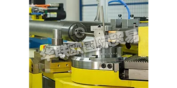 SENIOR-AEROSPACE-ERMETO是流體傳輸組件的領(lǐng)先供應(yīng)商，其產(chǎn)品質(zhì)量得到認(rèn)可。  　　Ermeto存在于不同的細(xì)分市場(chǎng)：航空航天，海運(yùn)，國防和各種行業(yè)。