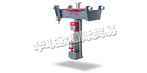BLITZ于1872年由Matthias Schneider在Schwenningen am Neckar成立，作為精密機械的維修車間。然而，汽車工業(yè)的增長導致對車輛維修工具的需求增加。因此，他們開始生產(chǎn)汽車千斤頂，電動空氣泵和空氣壓縮機。