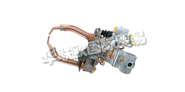 ARO總部位于法國勒芒附近的Chateau-du-Loir，在歐洲，美洲和遠東設有地區(qū)辦事處，并擁有獨立的銷售和服務合作伙伴。ARO是多學科英國工程集團Langley Holdings plc的一個部門。?