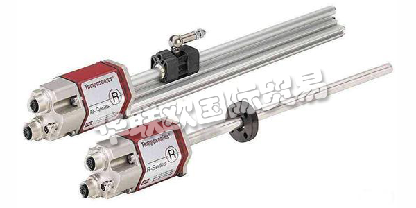 位移傳感器又稱為線性傳感器，是一種屬于金屬感應的線性?器件，傳感器的作用是把各種被測物理量轉(zhuǎn)換為電量。位移是和物體的位置在運動過程中移動有關(guān)的量，位移的測量方式所涉及的范圍是相當廣泛的。小位移通常用應變式、電感式、差動變壓器式、渦流式、霍爾傳感器來檢測，大的位移常用感應同步器、光柵、容柵、磁柵等傳感技術(shù)來測量。下文為您介紹MTS位移傳感器。